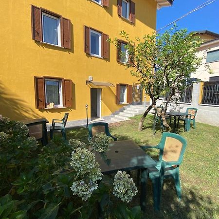 Around Lago Maggiore Apartments Reno Di Leggiuno Dış mekan fotoğraf