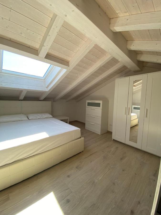 Around Lago Maggiore Apartments Reno Di Leggiuno Dış mekan fotoğraf