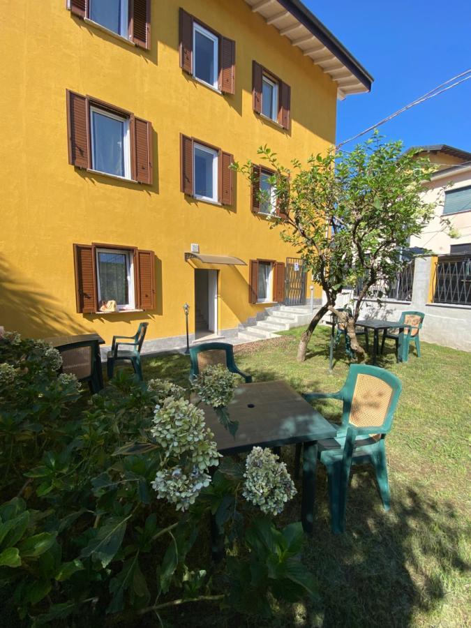 Around Lago Maggiore Apartments Reno Di Leggiuno Dış mekan fotoğraf