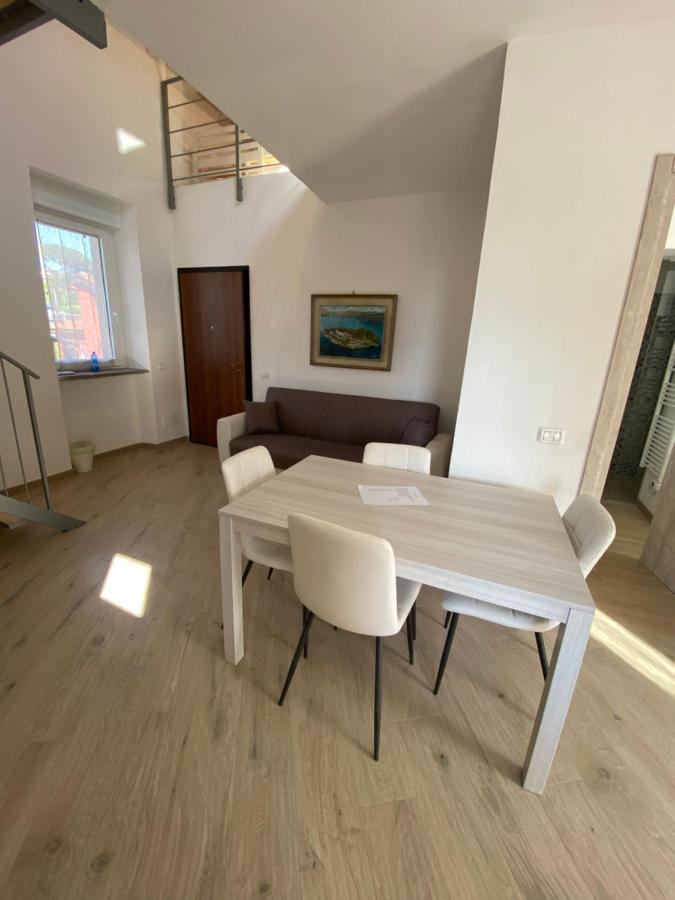 Around Lago Maggiore Apartments Reno Di Leggiuno Dış mekan fotoğraf
